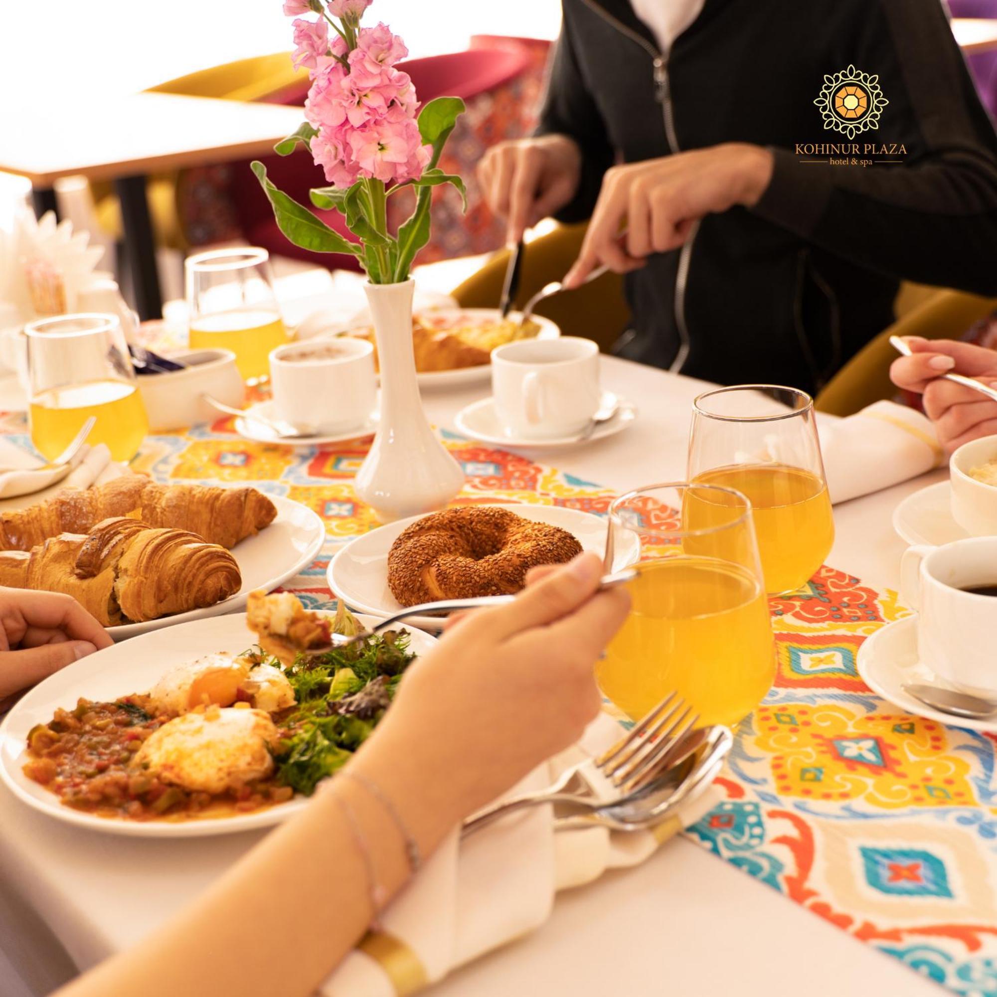 Kohinur Plaza 호텔 사마르칸트 외부 사진